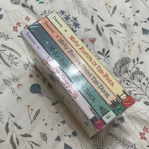 Mary Poppins Box Set of books